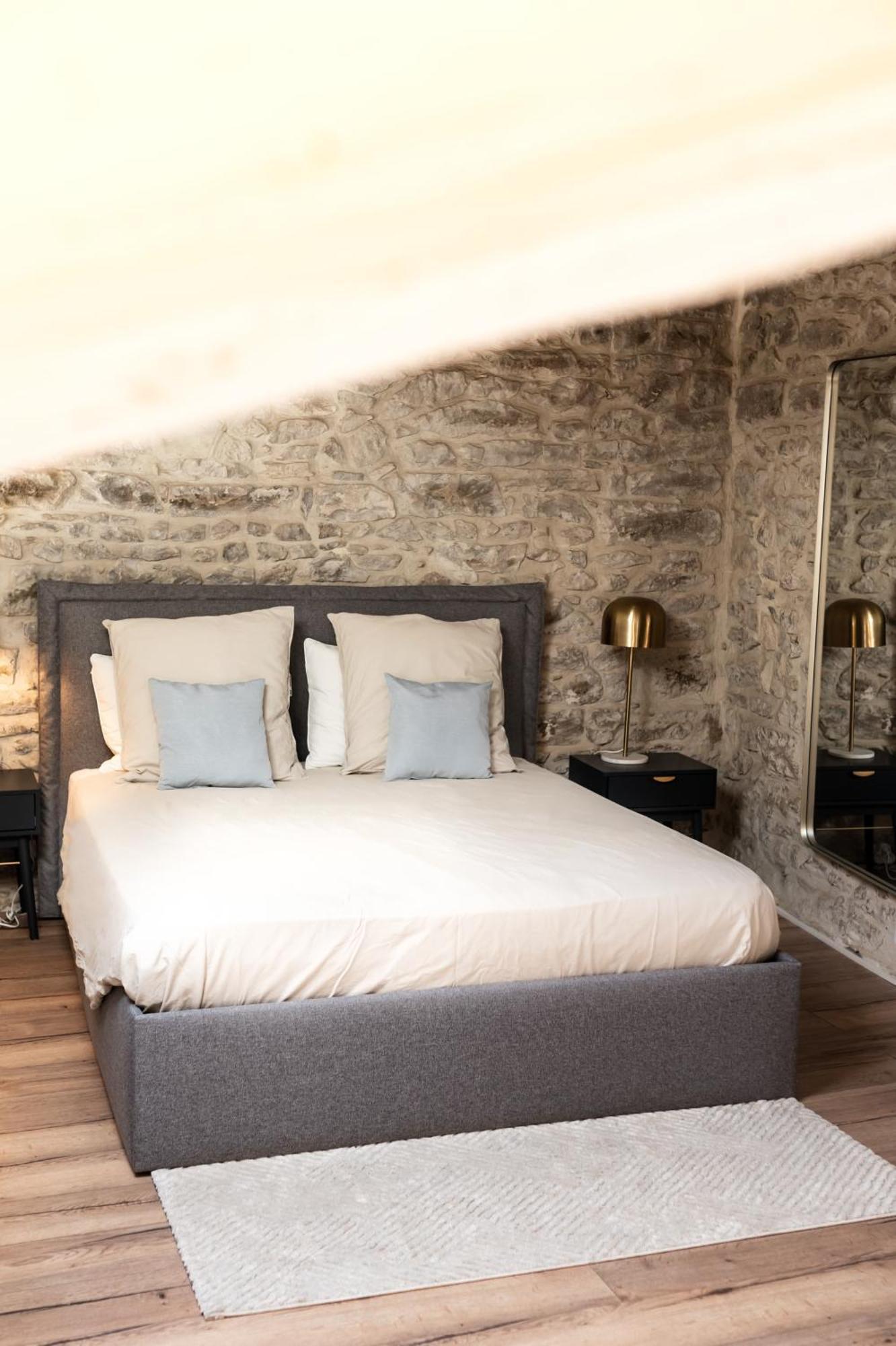 L'Etoile - Duplex Cosy De 50M2 En Centre-Ville Nimes Bagian luar foto